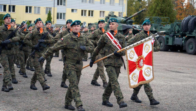 Podwójny jubileusz 11 batalionu ewakuacji sprzętu w Czarnem