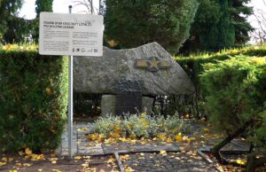 Tablica wyjaśniająca zagadkę katastrofy lotniczej