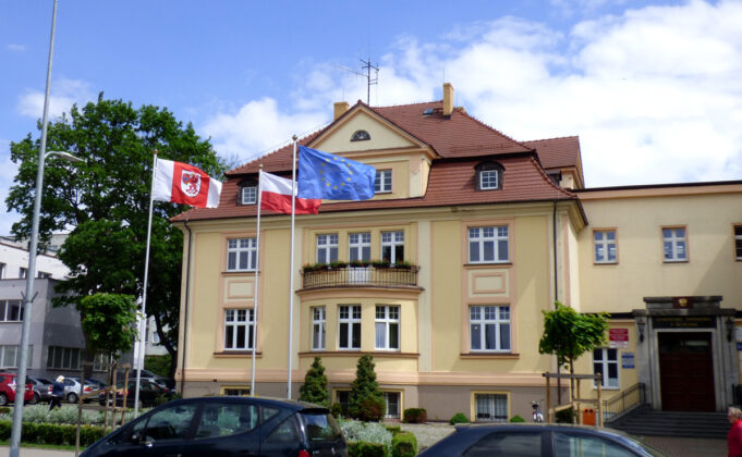 Honory dla nauczycieli, zmiany w budżecie i budowa BCU