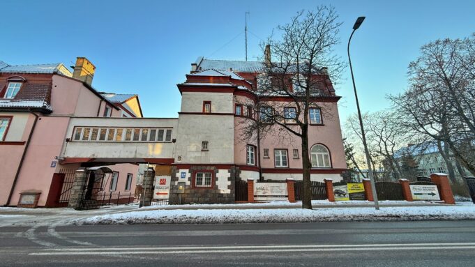 Dawna siedziba nadleśnictwa na sprzedaż