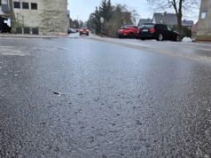 Służby walczą z gołoledzią. Zostańcie w domu!