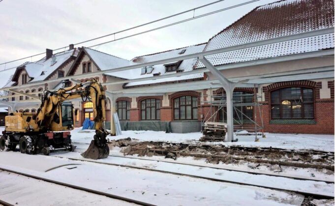 Trwa remont peronów dworca kolejowego w Szczecinku