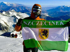 Flaga Szczecinka w drodze na Aconcaguę, najwyższą górę obu Ameryk. Aktualizacja