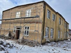 Modernizacja budynku szkoły w Jeleninie