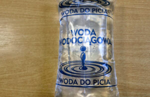 Paczkowarka do wody PWiK już pomaga w sytuacjach kryzysowych