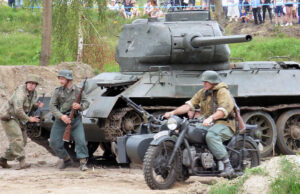 Historia, rekonstrukcje i wojskowy klimat