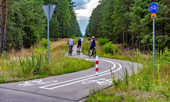 Umowa na budowę drogi rowerowej podpisana