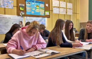 Uczennice Elki sprawdzały naszą kontrolę nad mediami