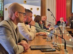 Bez płatnych parkingów, ale z wotum zaufania i absolutorium