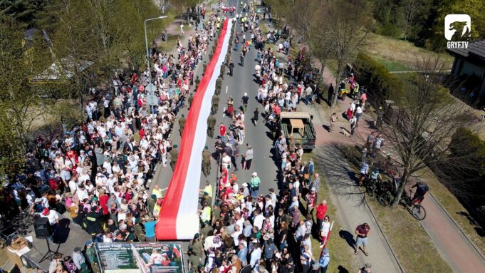 Najdłuższa biało-czerwona w Polsce – relacja video