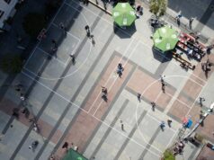 22. Street basket przed ratuszem