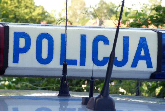 Oszustwo na inwestycje w akcje. Stracił 11 tys. zł