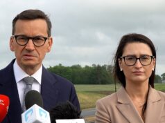 Mateusz Morawiecki na budowie drogi S11