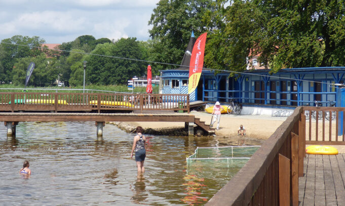 Plaża miejska szykuje się na taneczne wakacje