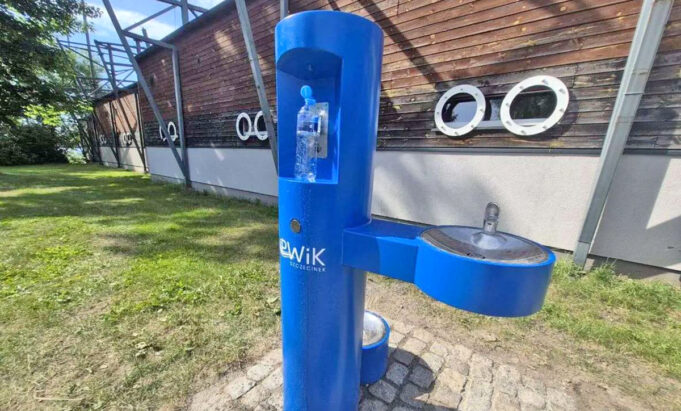 Wodny zdrój w parku nad Trzesieckiem