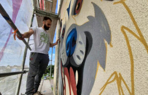 „Pokochaj. Adoptuj” – powstaje mural z ważnym przesłaniem