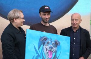 Pokochaj. Adoptuj – nowy mural w Szczecinku