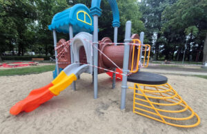 Trwa modernizacja szczecineckich placów zabaw