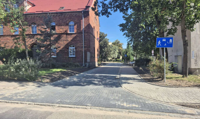 Przebudowana ulica osiedlowa już służy mieszkańcom