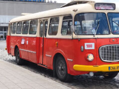 60-letni Jelcz i spotkanie z autorem książki o historii komunikacji w Szczecinku