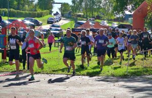 Biegacze opanowali Biały Bór. XIV Cross Centaura przyciągnął niemal 200 uczestników